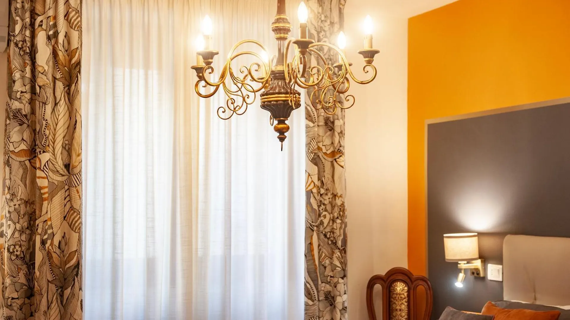 Casa Sorelle - Flo Apartments Florence 0*,  Italy