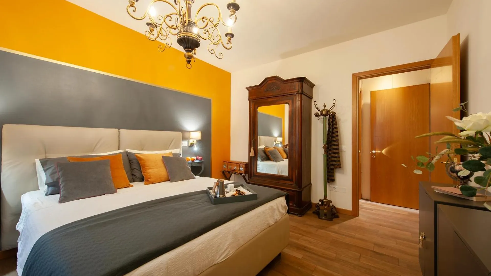 Casa Sorelle - Flo Apartments Florence 0*,  Italy