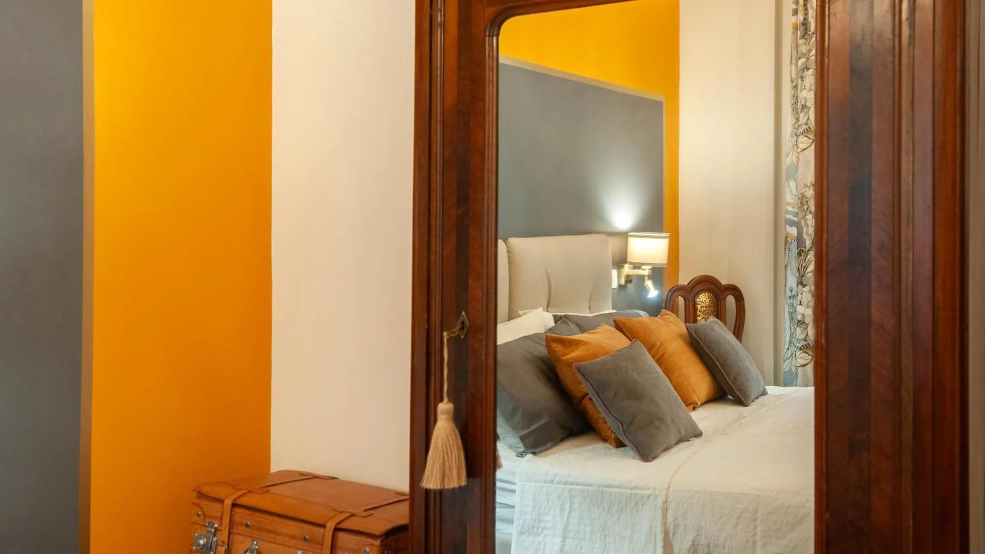 Casa Sorelle - Flo Apartments Florence